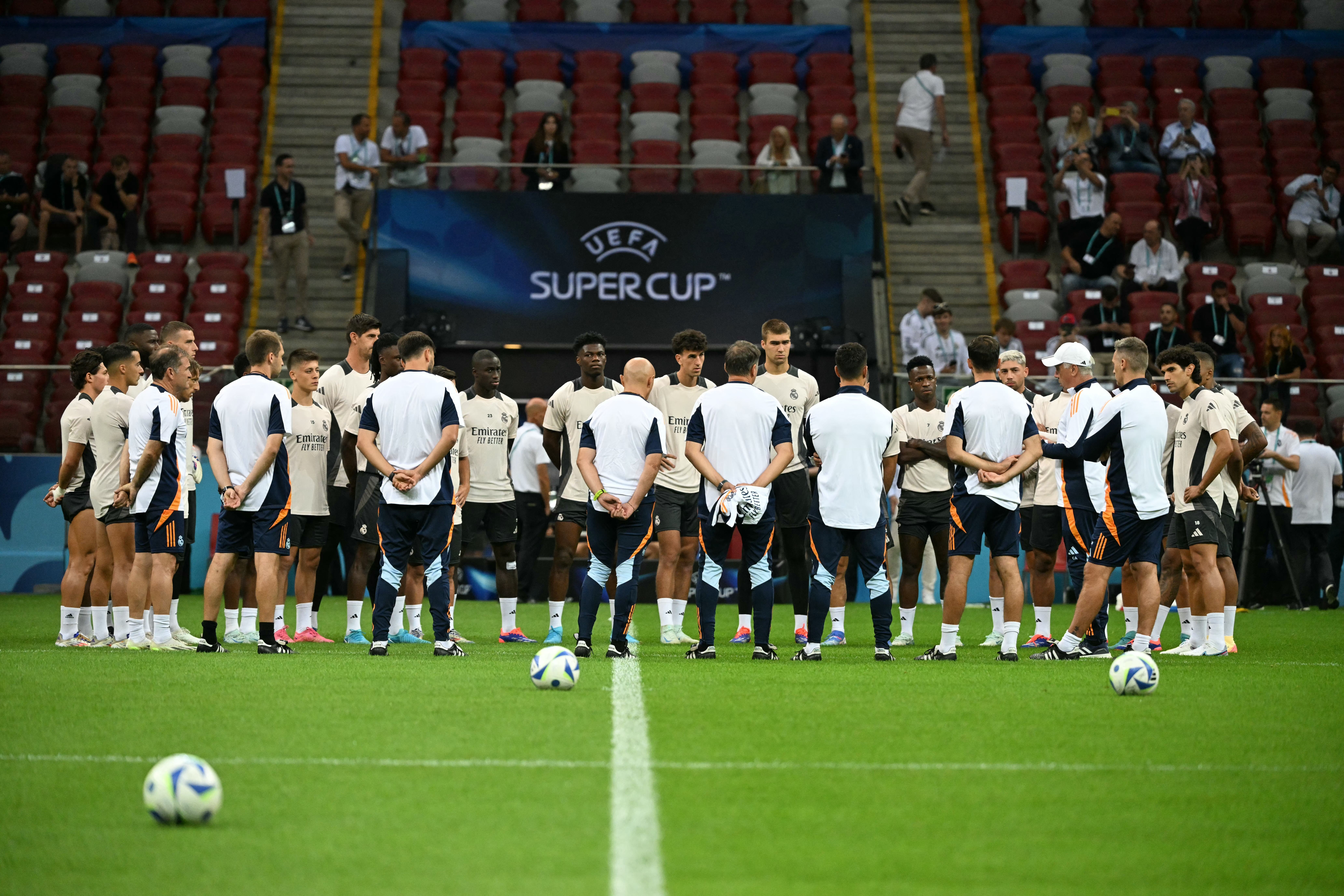 Jogador do Real Madrid sofre lesão às vésperas da Supercopa da Uefa e deve ser desfalque