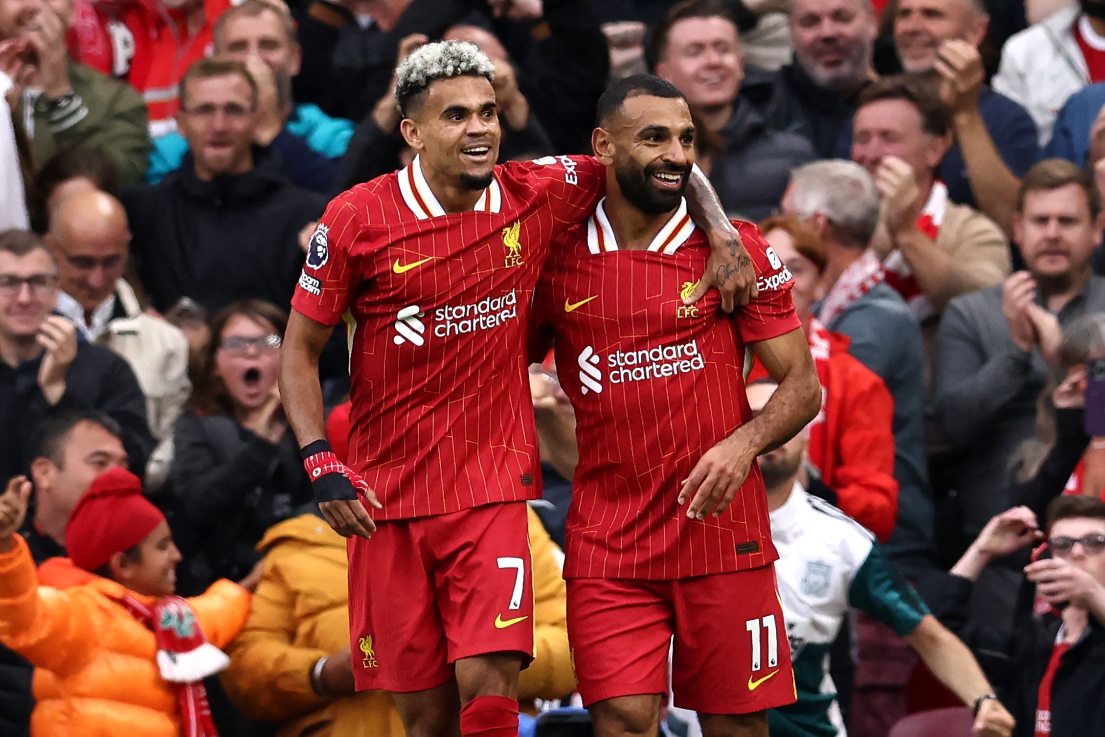 Liverpool vence Brentford em Anfield e conquista segunda vitória no Inglês