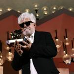 Pedro Almodóvar, Nicole Kidman e filme brasileiro estão entre premiados do Festival de Veneza; veja lista