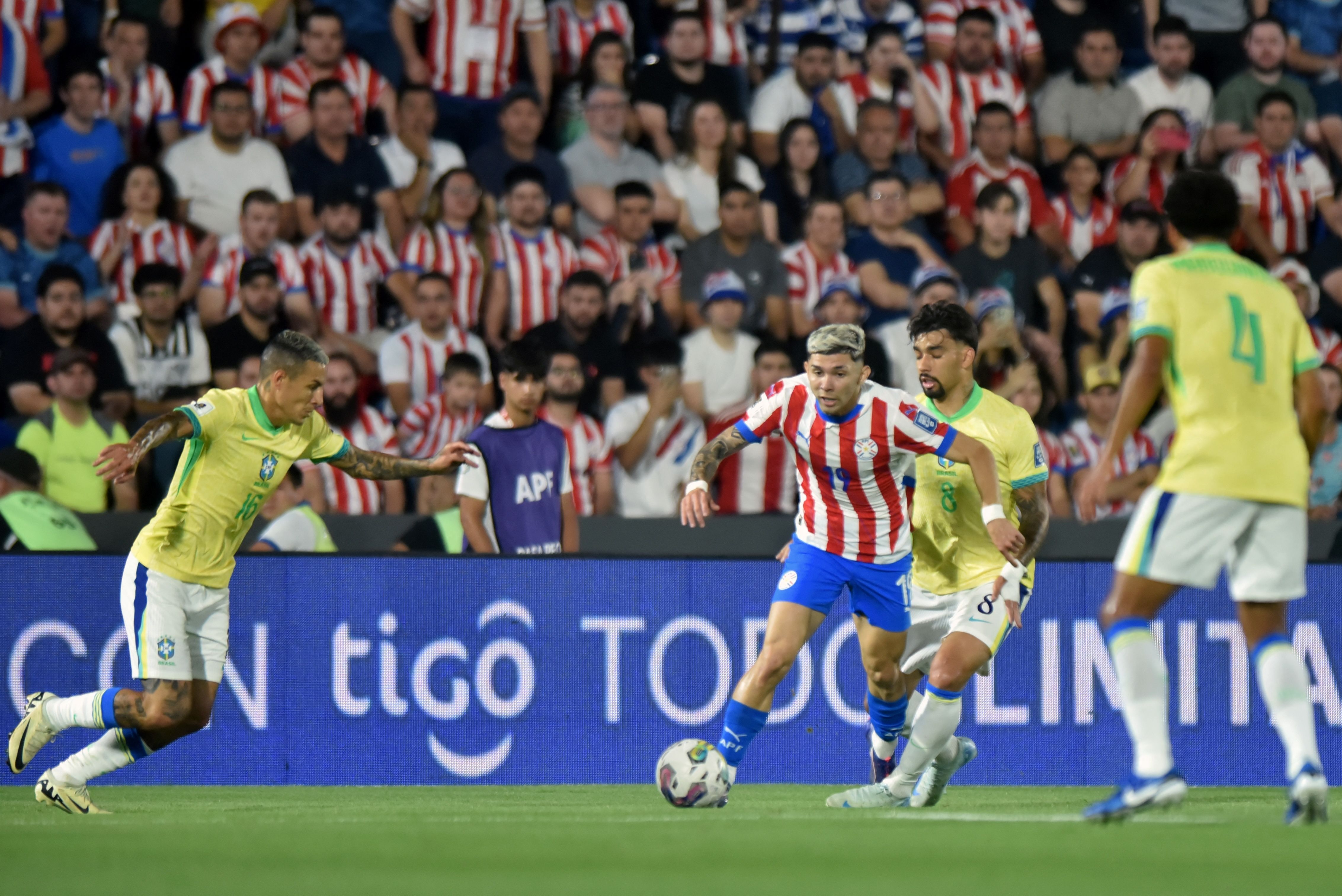 Atlético: Junior Alonso evitou gol de Arana em confronto pelas Eliminatórias