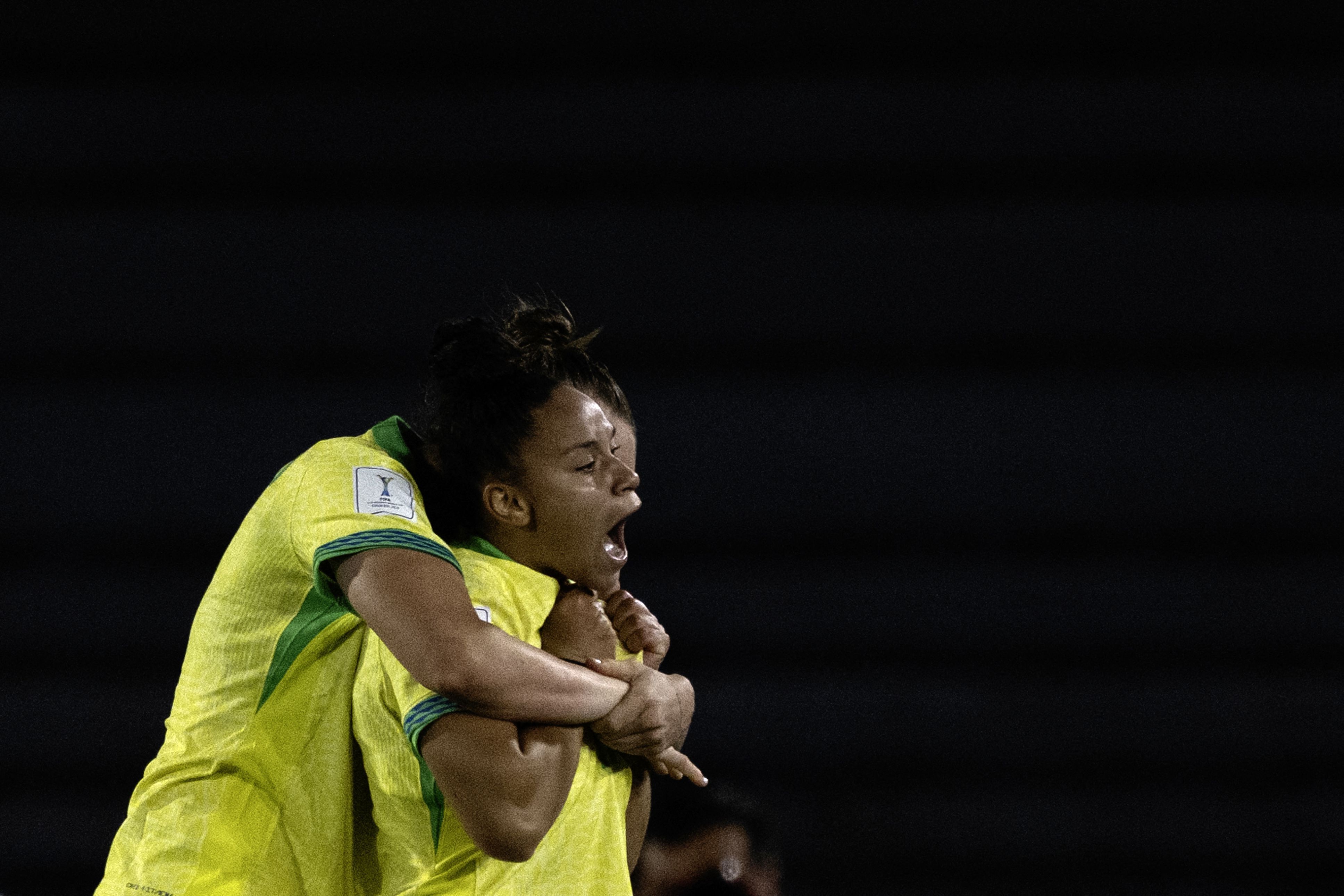 Brasil sofre, mas bate Camarões e avança na Copa do Mundo feminina sub-20