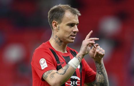 Róger Guedes está no Al-Rayyan desde 2023