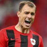 No mercado: a situação do atacante Roger Guedes no Al-Rayyan, do Catar