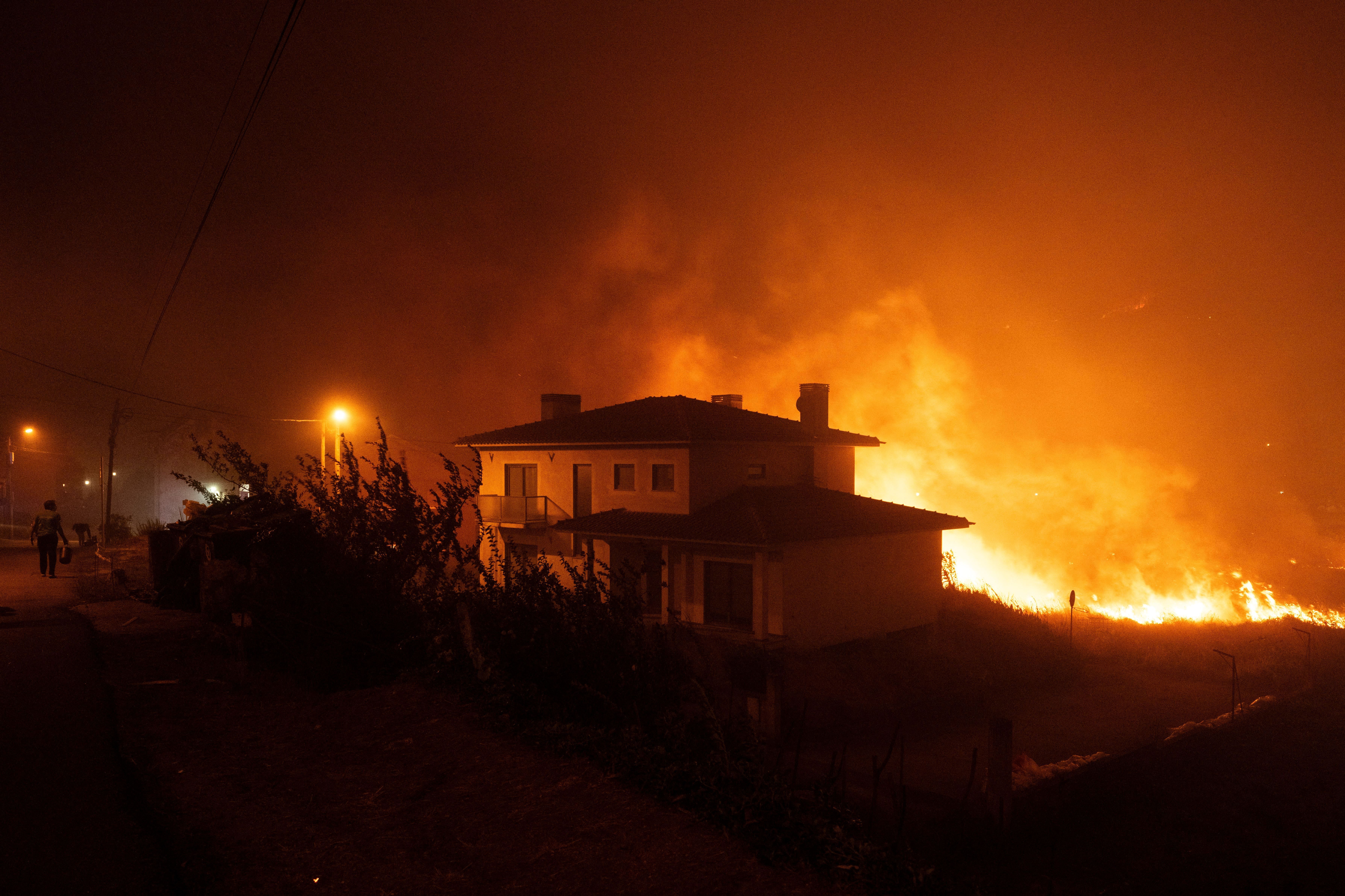 Sete pessoas, incluindo um brasileiro, morrem durante incêndios em Portugal
