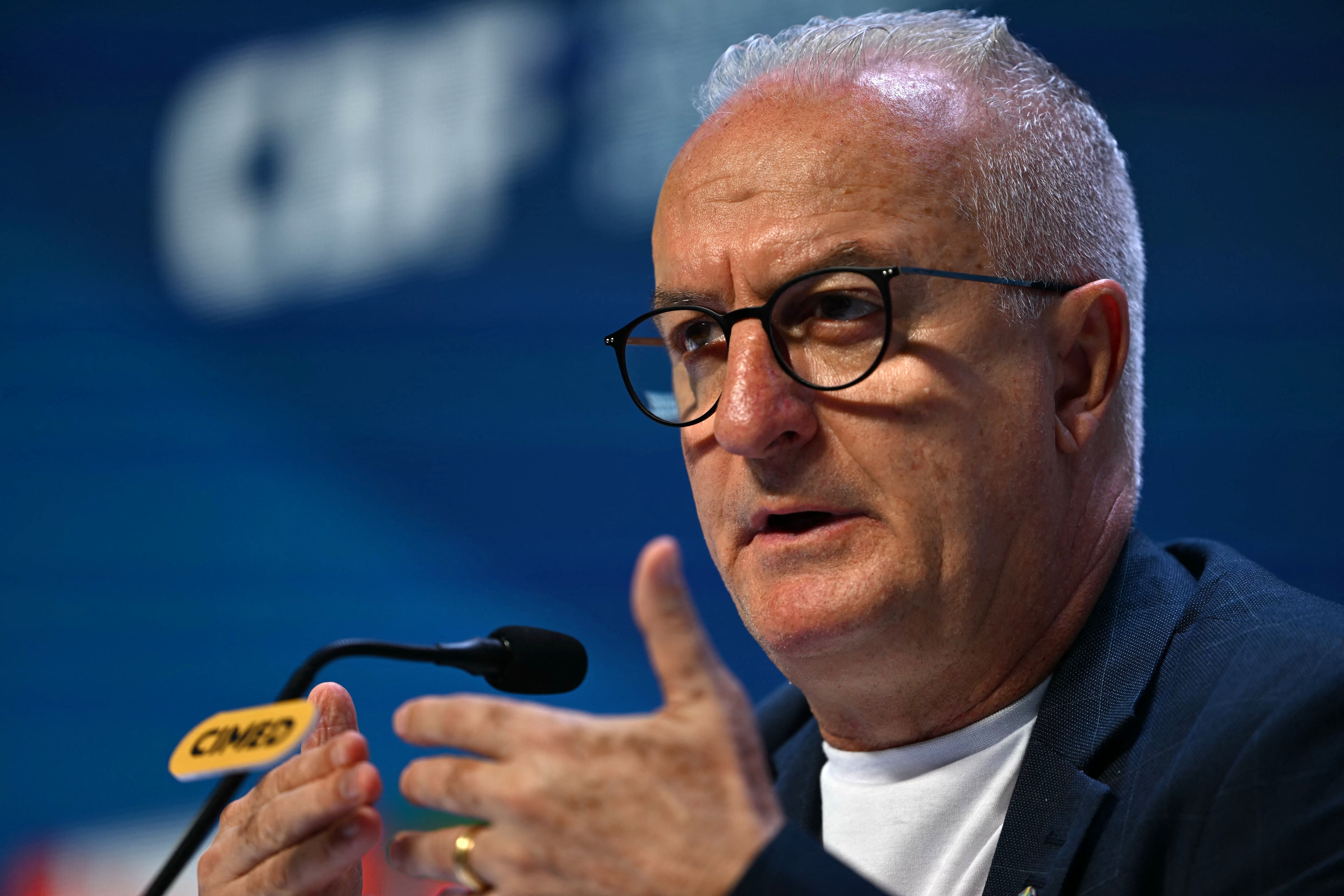 Com Neymar de volta, Dorival convoca Seleção para jogos pelas Eliminatórias
