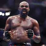 Após nocautear Miocic, Jon Jones toma decisão sobre futuro da carreira