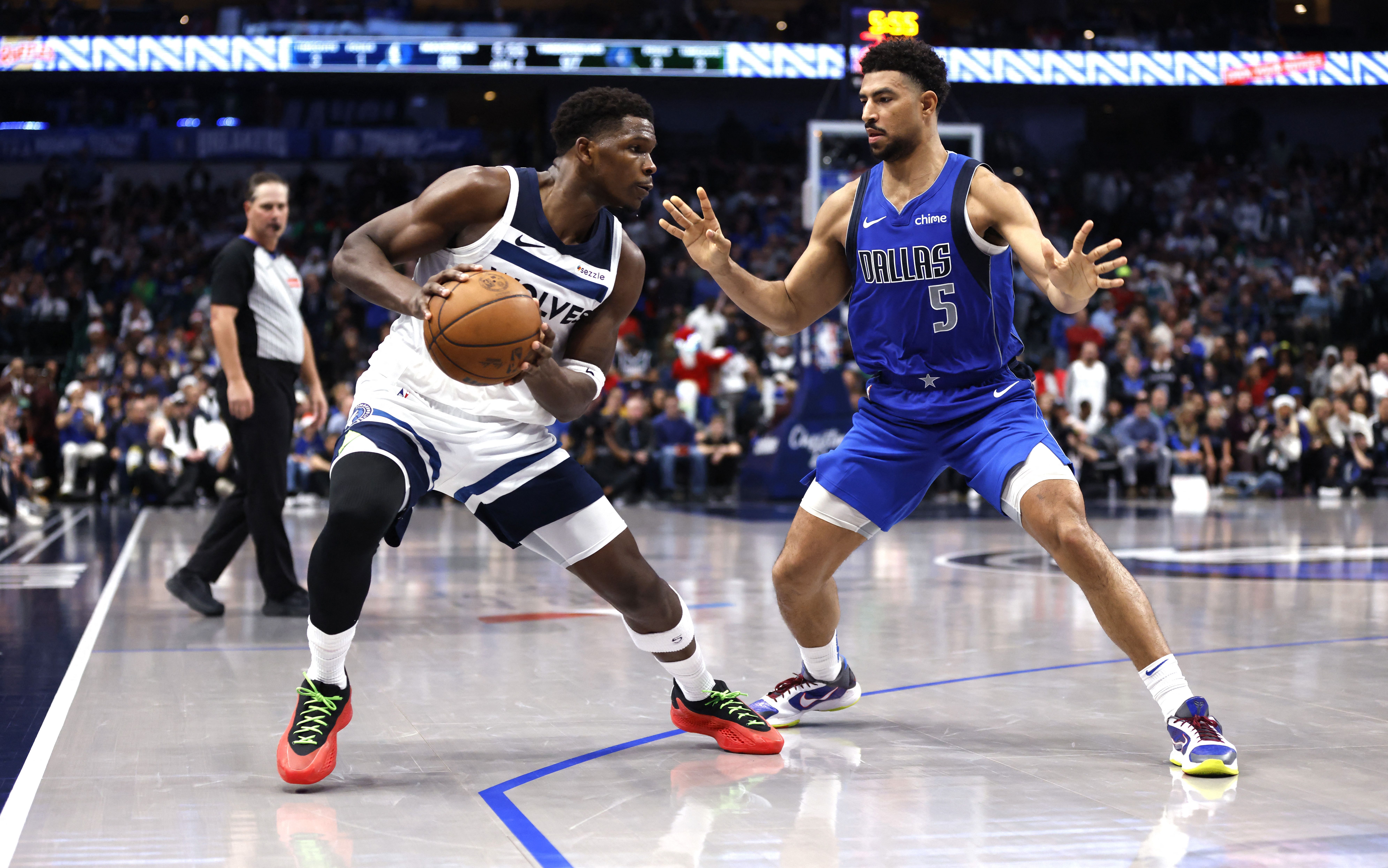 Wolves veem Mavs perderem Doncic e vencem no Natal da NBA