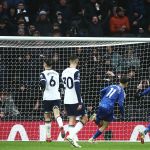 Richarlison abre o placar, mas Tottenham não segura e perde para o Leicester de virada