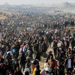300 mil palestinos voltam a pé para o norte de Gaza após cessar-fogo de Israel