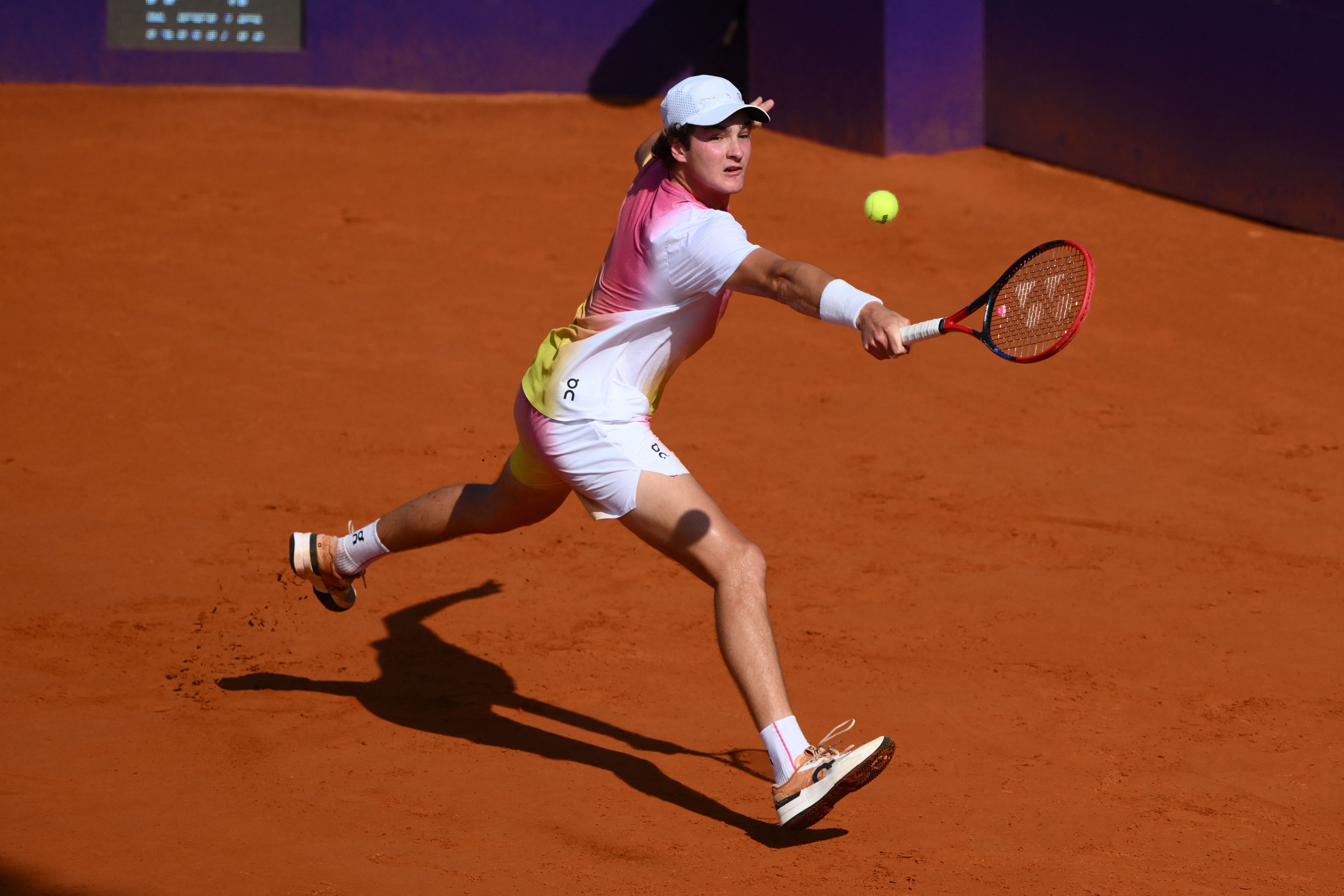 João Fonseca ultrapassa Thiago Wild, se torna Top 1 do Brasil e supera Federer