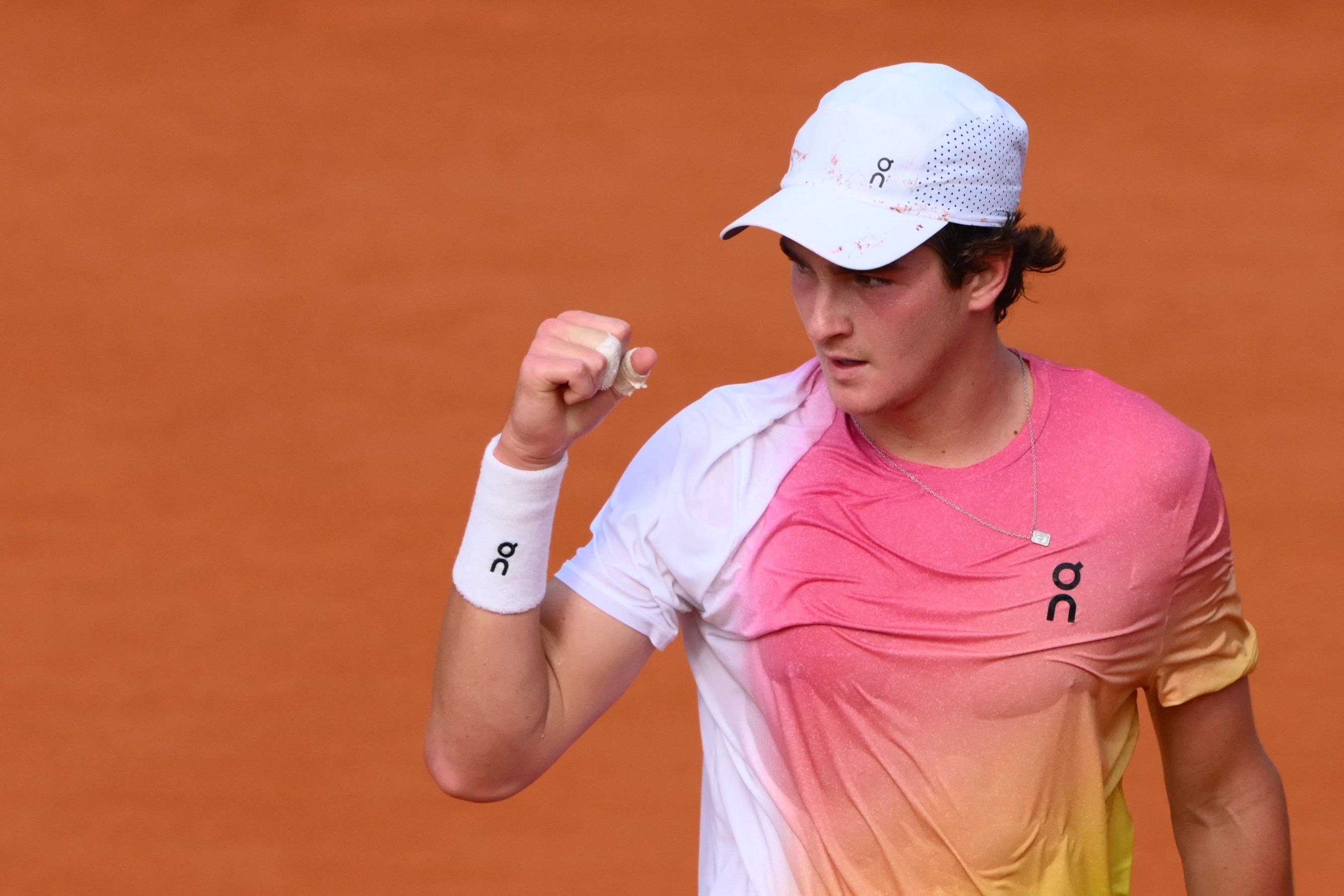 Tênis: João Fonseca projeta estreia em Roland Garros e diz que quer enfrentar Djokovic