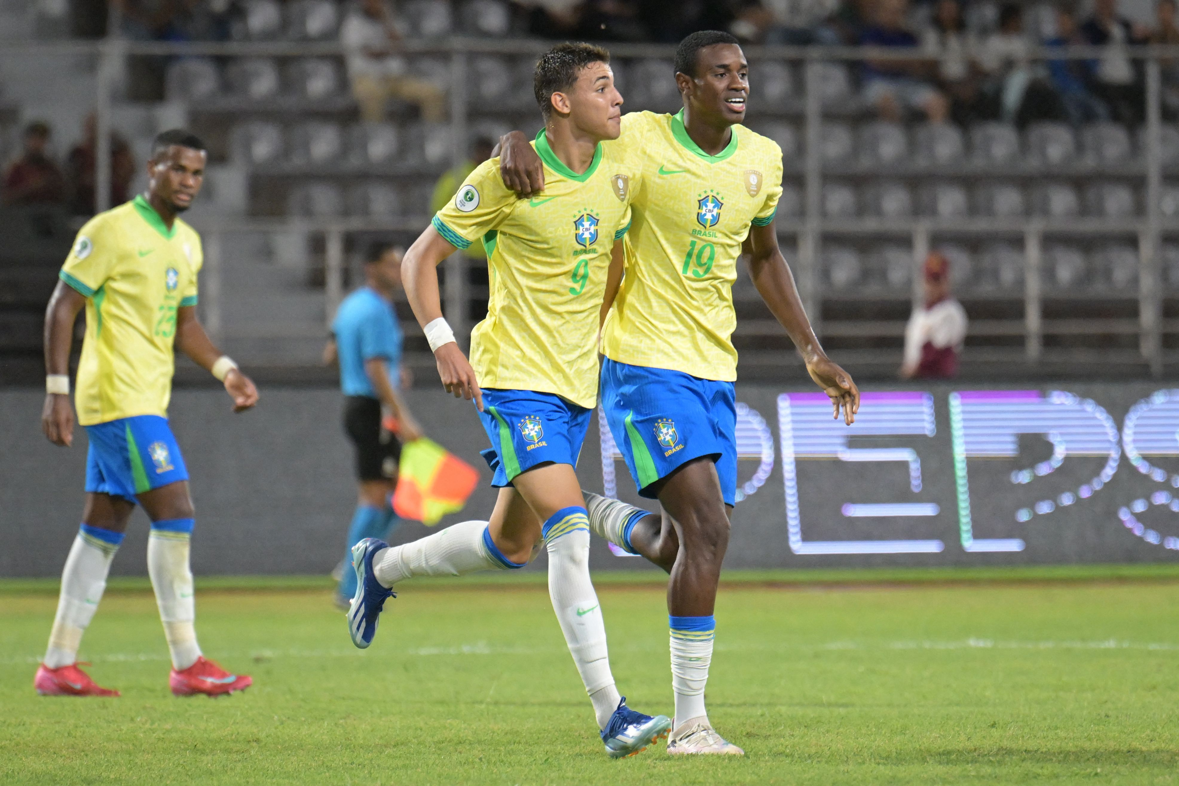 Brasil vence Chile e 'seca' Argentina para se tornar campeão do Sul-Americano Sub-20