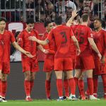 Bayern goleia Frankfurt e dispara na liderança da Bundesliga