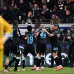 Leverkusen goleia Frankfurt e segue na disputa pela liderança da Bundesliga
