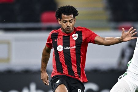 Romarinho em campo pelo Al Rayyan, seu último clube
