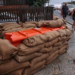 Acidente entre caminhões militares na Austrália deixa mais de 35 feridos