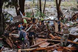 Enchentes no Texas deixaram rastro de destruição