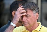 Novo boletim médico de Bolsonaro aponta 'evolução clínica favorável'