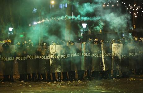 Protestos violentos no Peru