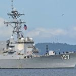 Navio de guerra dos EUA chega a Trinidad e Tobago, na costa da Venezuela