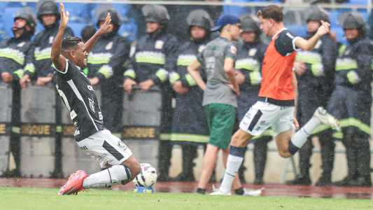 Pedro Rocha marcou 15 gols pelo Remo na Série B do Brasileirão