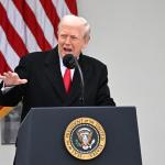 Trump diz estar 'amando a Venezuela' e espera líder da oposição envolvida no país