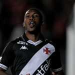 Rayan iguala Vegetti e assume artilharia do Vasco no Campeonato Brasileiro