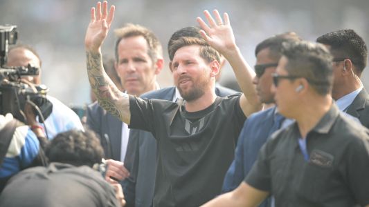 Lionel Messi em turnê na cidade de Calcutá, na Índia