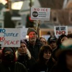 Minneapolis espera mais protestos por morte de mulher em operação do ICE