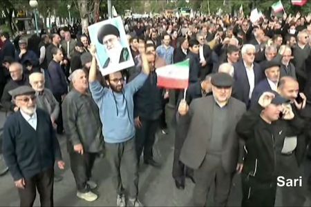 Manifestantes se reúnem no país há duas semanas