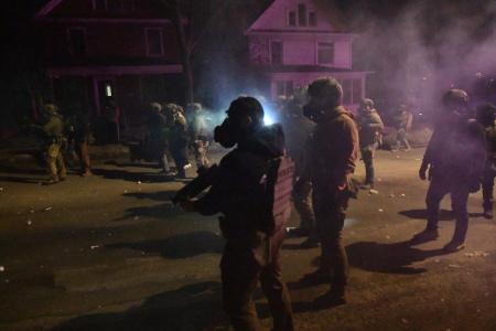 Prefeitura de Minneapolis pede saída imediata de agentes do ICE