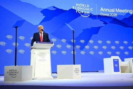 Presidente desembarcou por volta das 10h (horário de Brasília) em Davos