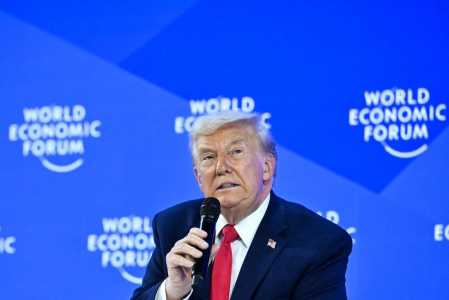 Presidente desembarcou por volta das 10h (horário de Brasília) em Davos