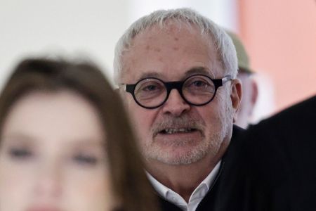 Ex-senador Joël Guerriau deve ser condenado por drogar parlamentar com fim de estuprá-la