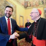 JD Vance fala sobre política migratória em visita ao Vaticano