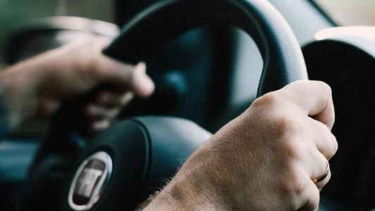 Agência de carros é suspeita de aplicar golpe em clientes de BH