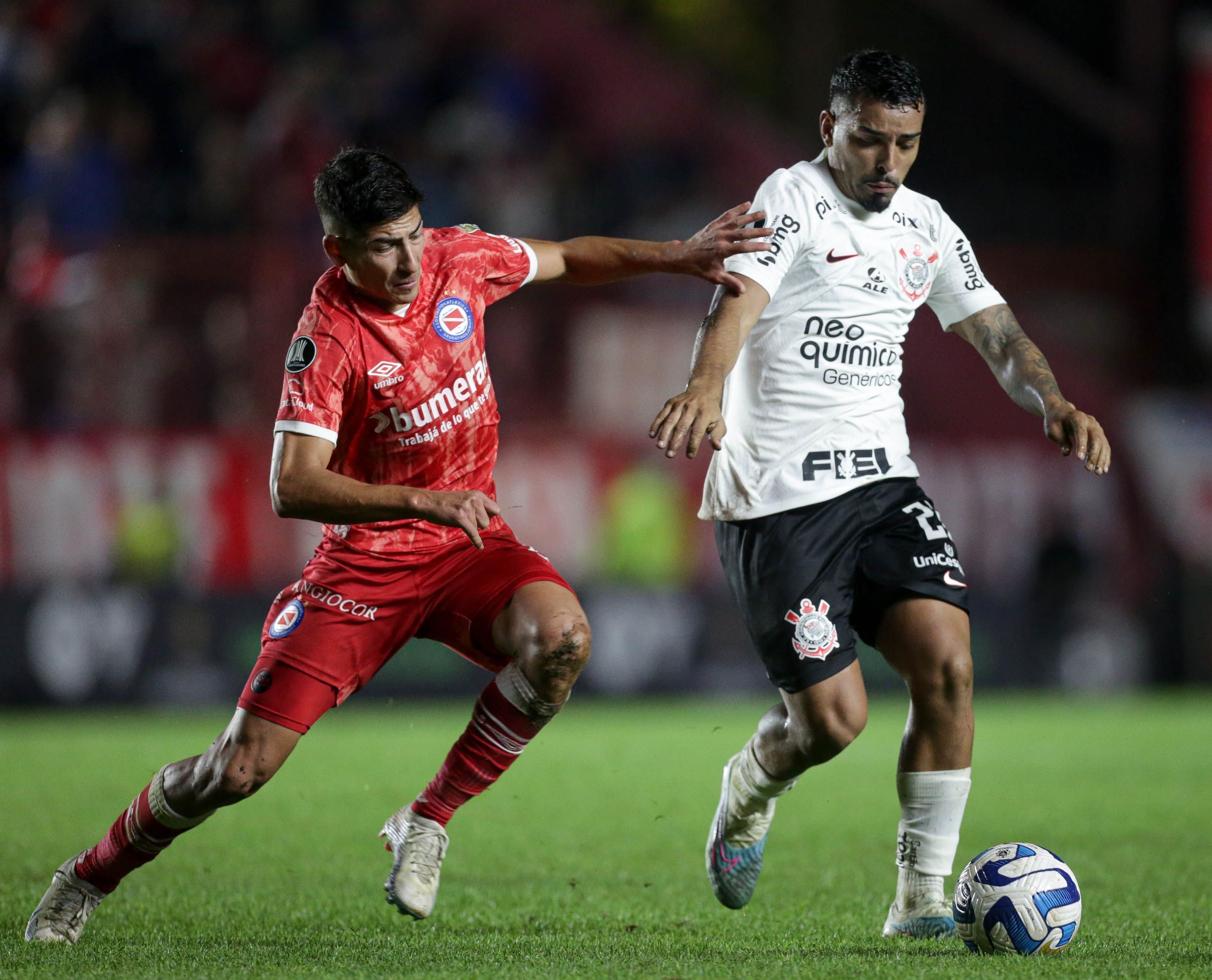 Qual é o grupo do Corinthians na Sul-Americana?