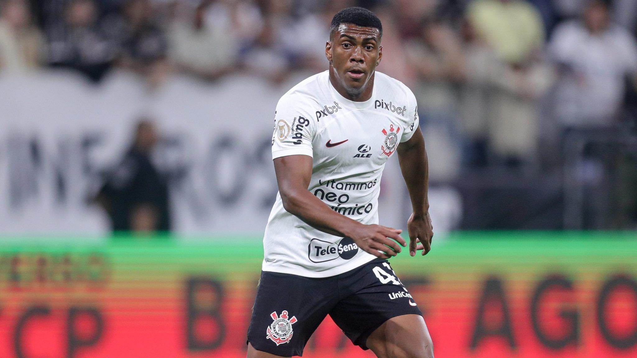 Corinthians encaminha venda de atacante a clube belga