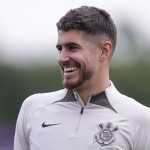 Atacante do Corinthians faz nova harmonização facial; veja resultado