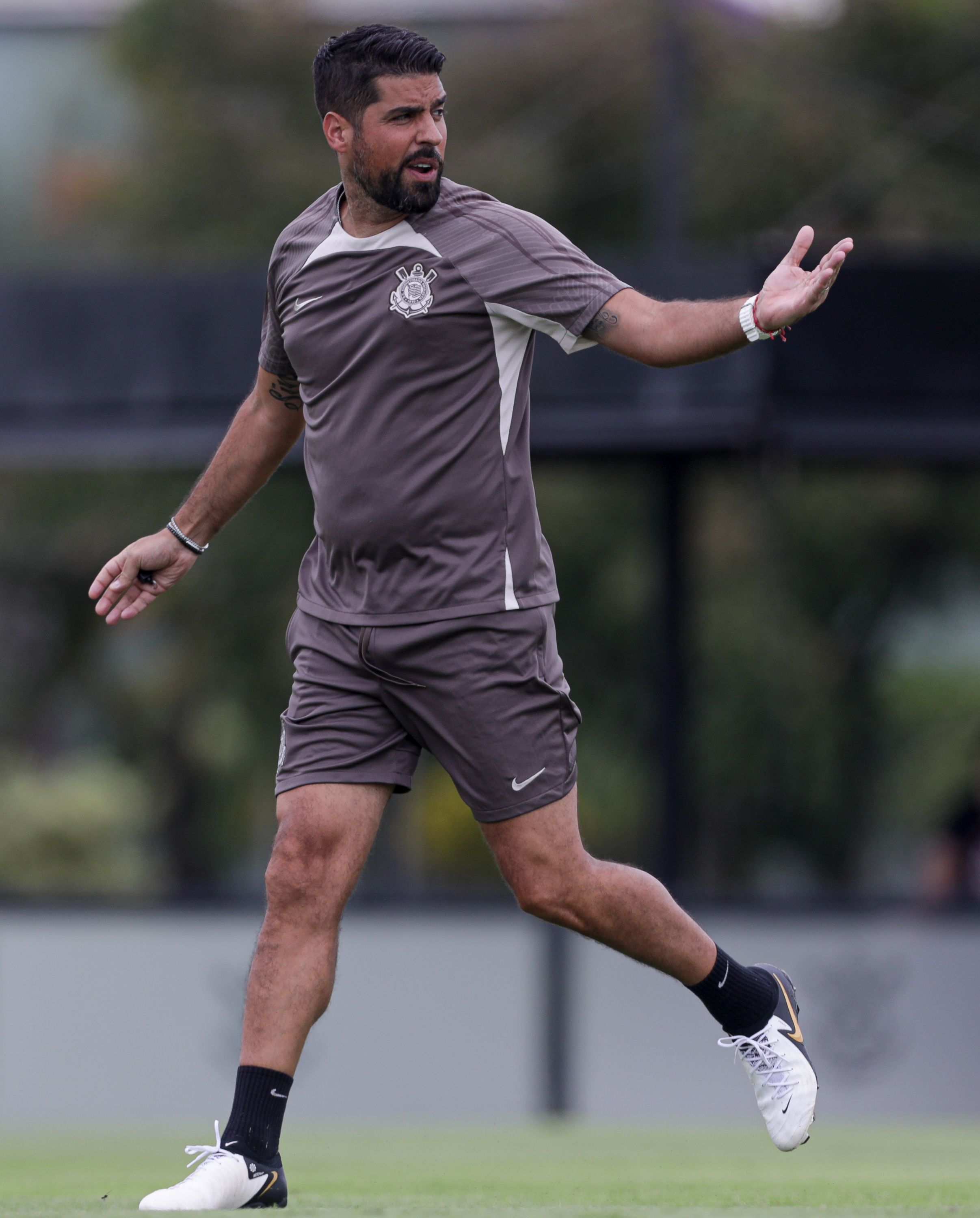 Recuperação de Yuri Alberto: Corinthians estuda novas opções antes de decisão