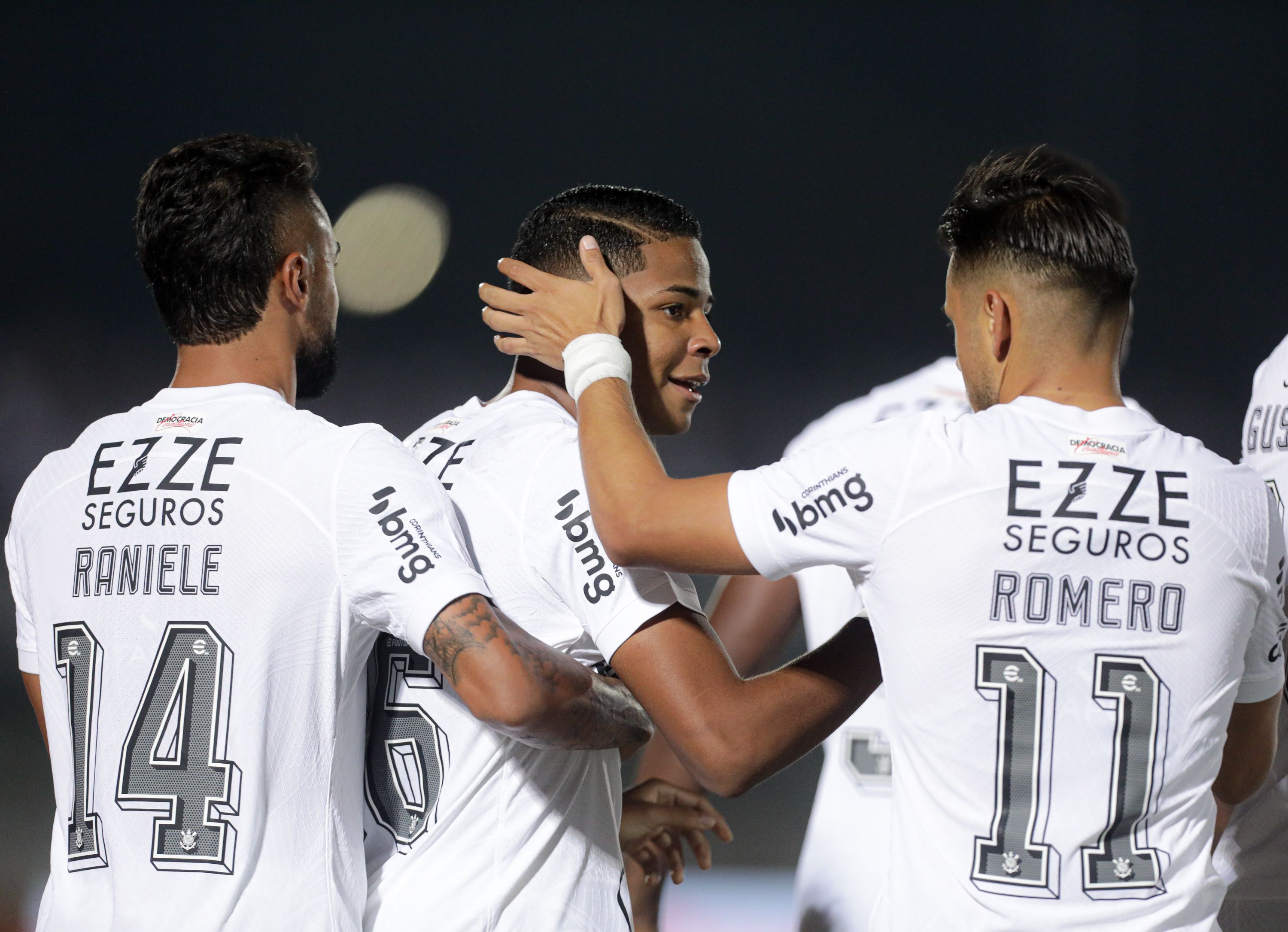Em boa fase, Corinthians recebe a Ponte Preta pelo Campeonato Paulista