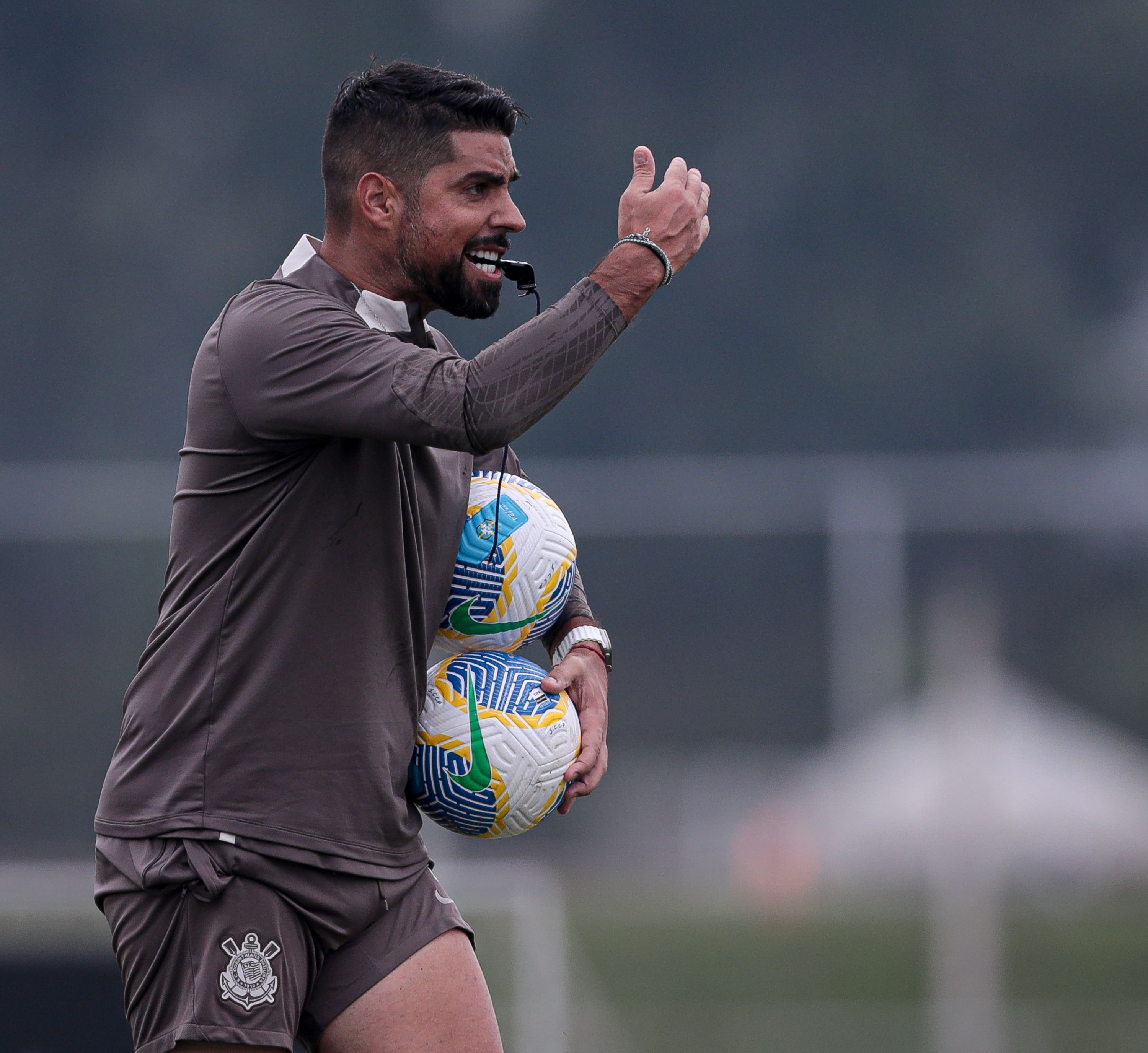 Com Gustavo Henrique, Corinthians inicia preparação para receber Fluminense
