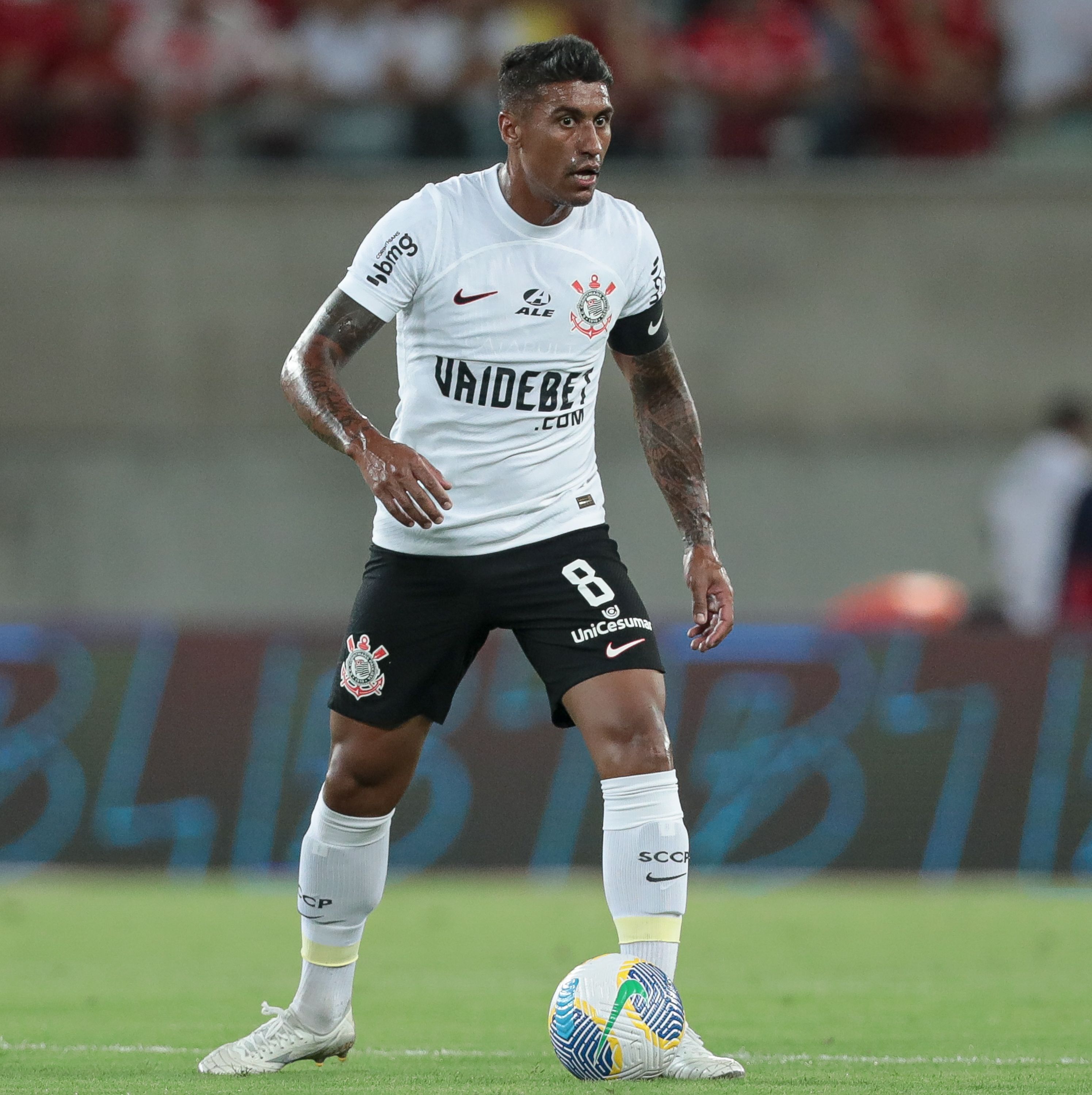 Paulinho, ex-Corinthians, abre o jogo sobre suposto interesse do Cruzeiro