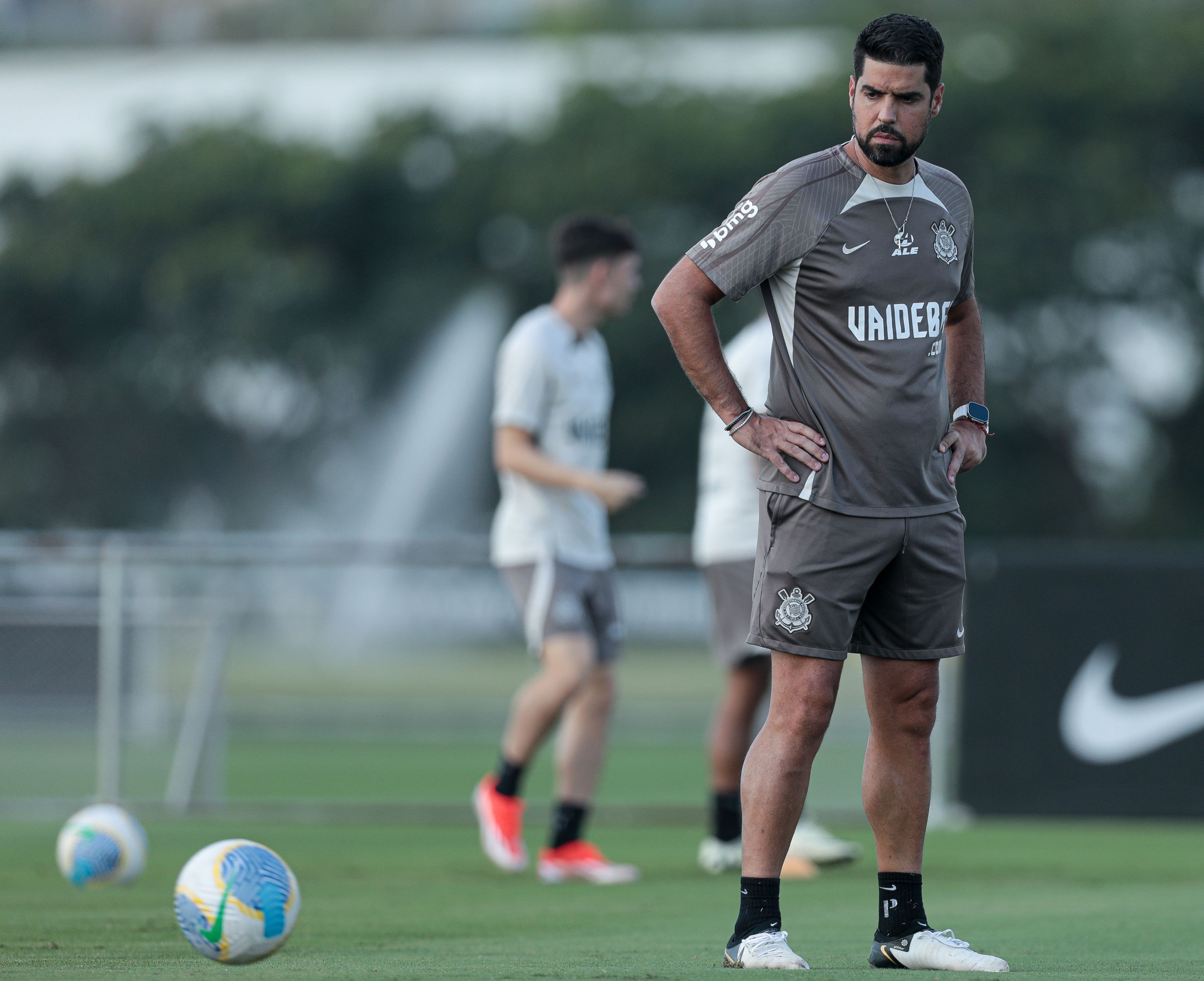 Escalação do Corinthians: Timão pode alterar esquema tático contra o Flamengo