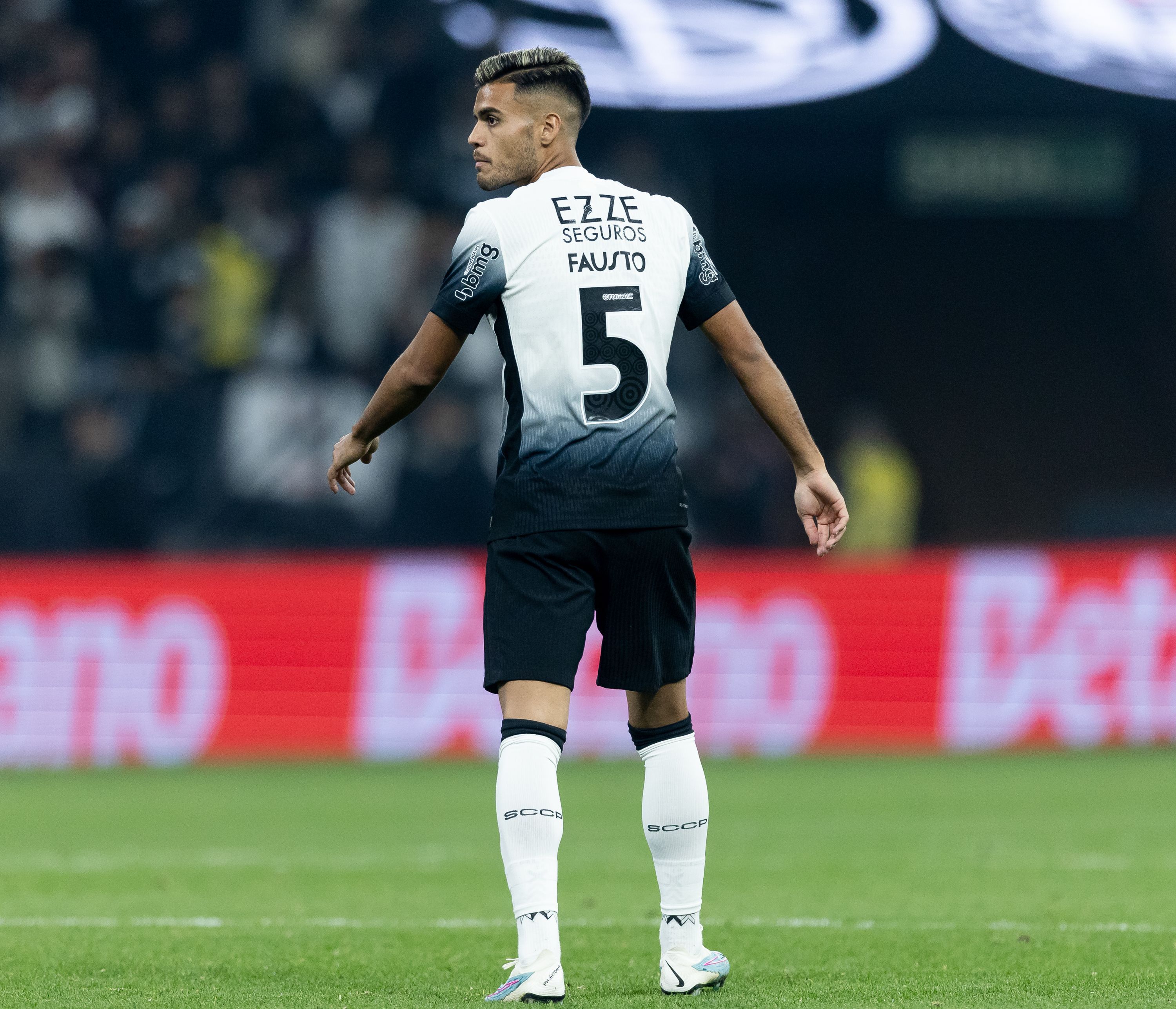 Corinthians coloca prazo para definir situação de Fausto Vera, alvo do Atlético