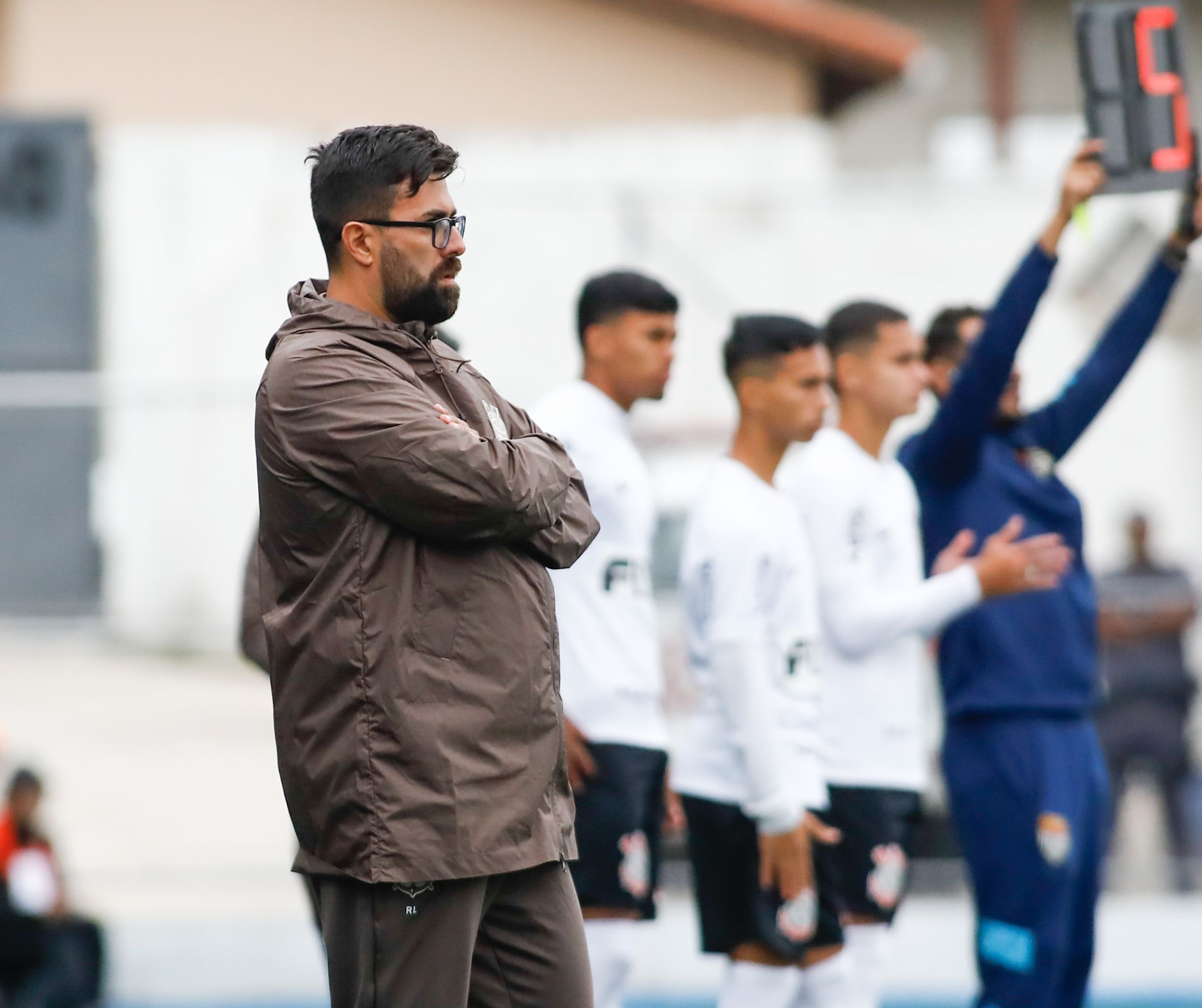Corinthians x Vitória: veja prováveis escalações para jogo do Brasileiro