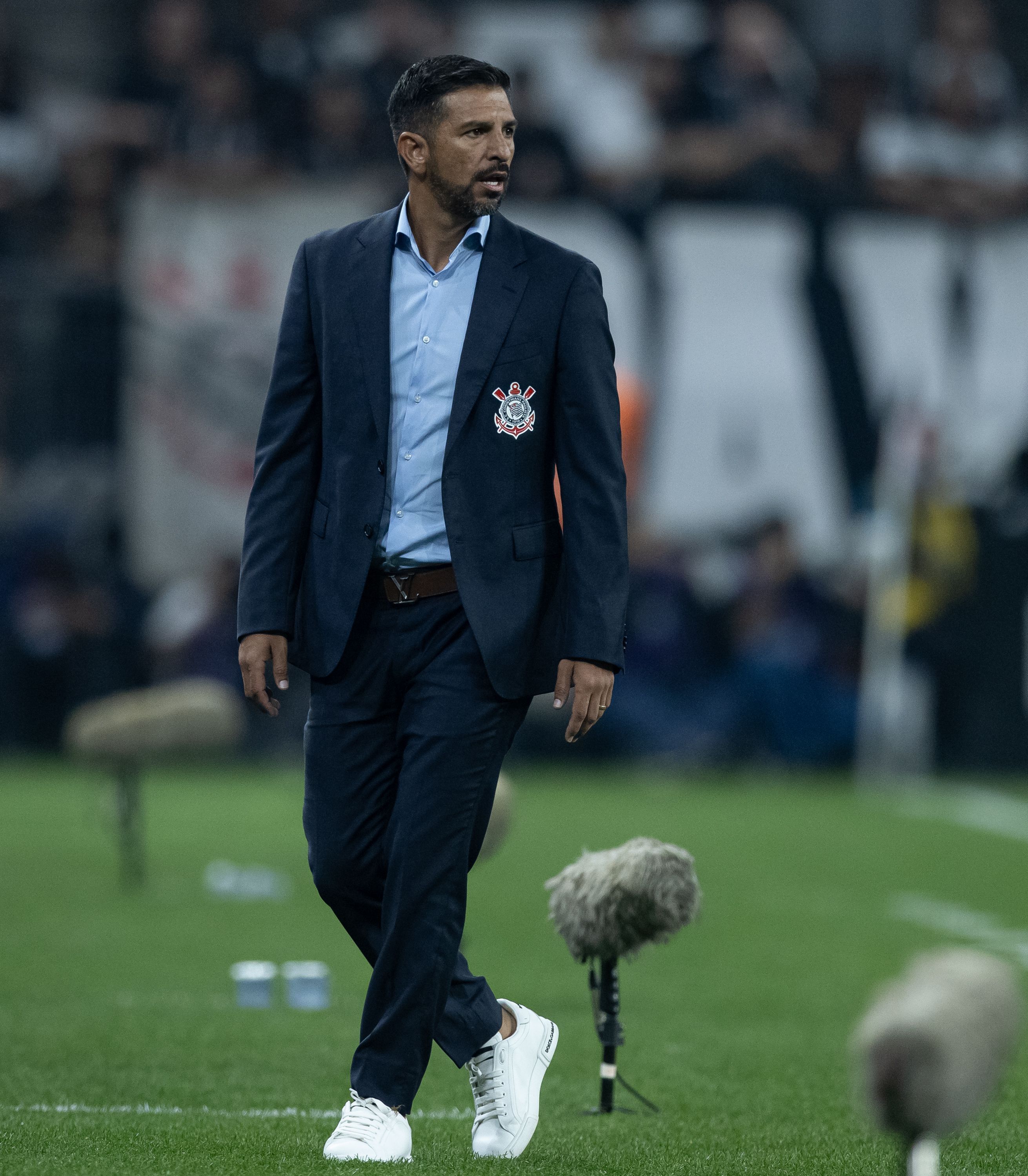 Auxiliar do Corinthians rasga elogios a novo reforço: “Categoria impressionante”