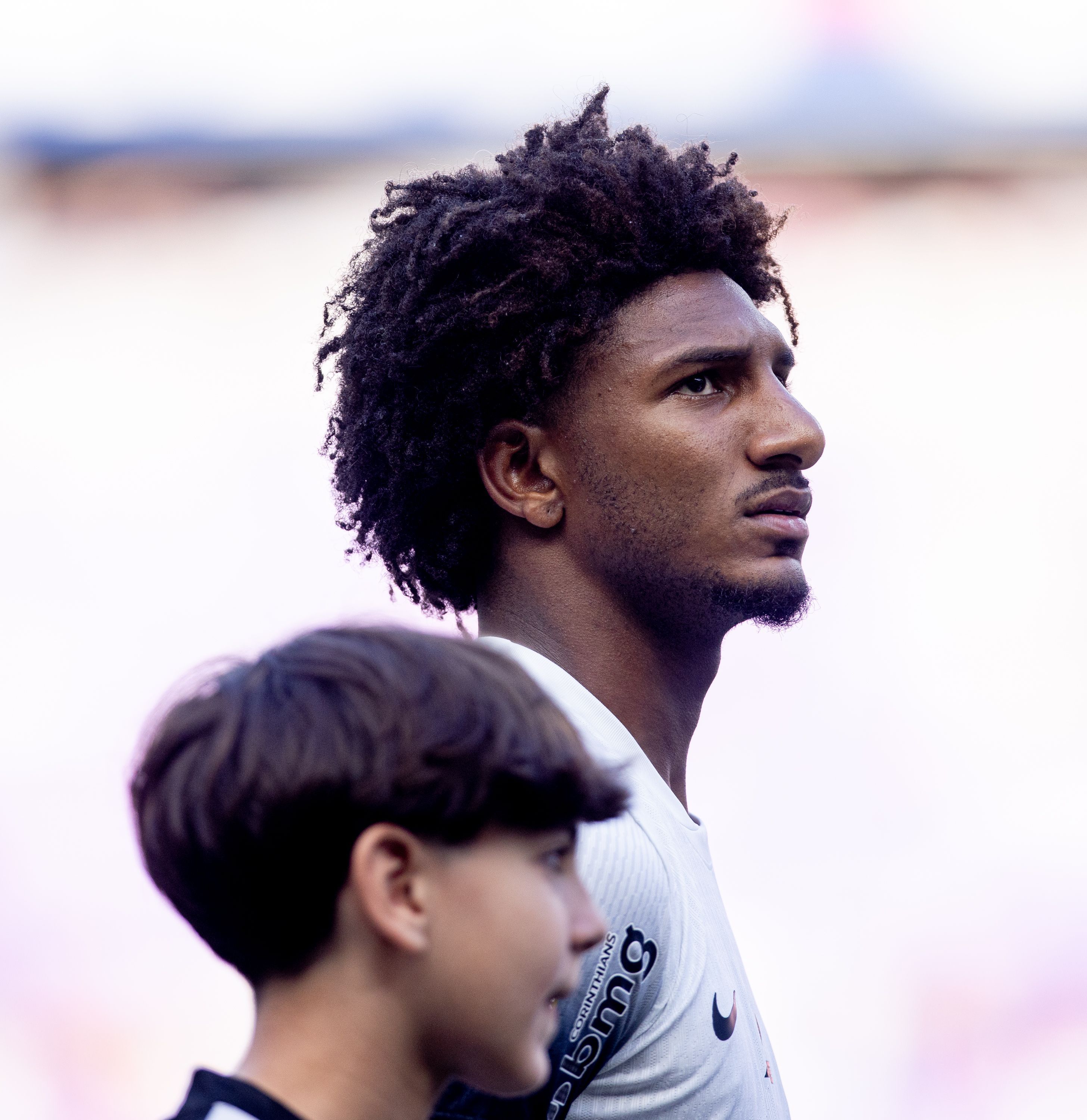 Ombro não preocupa, e Talles Magno deve seguir disponível no Corinthians