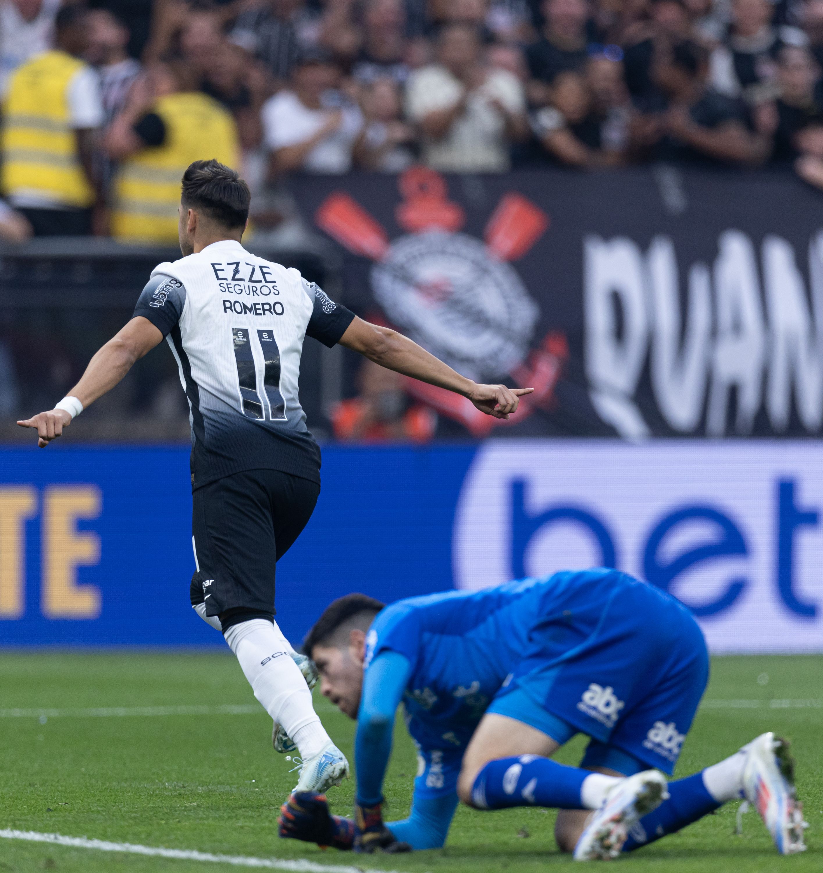 Em fim de contrato, Romero tem permanência incerta no Corinthians para 2025