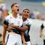 Corinthians sobe 11 jogadores da base para teste no profissional